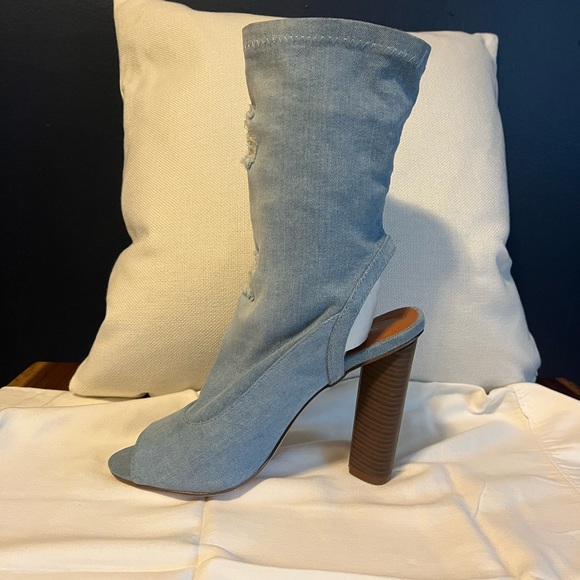 Denim booties - Picture 4 of 12